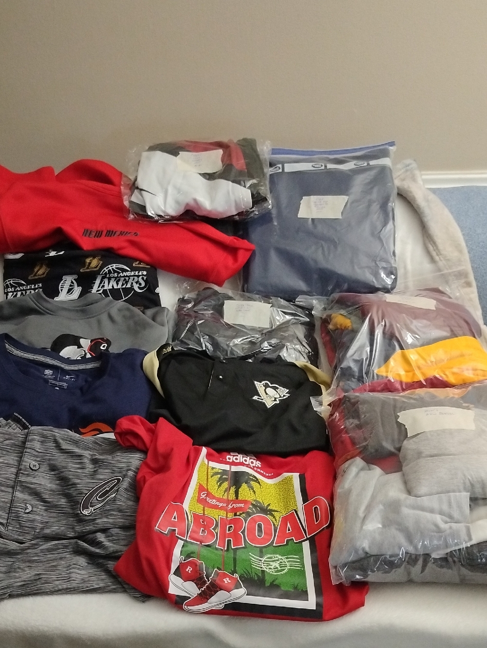 Men's NWT & Used Sports Related Shirts Shorts Closeout Lot S-XXL Read